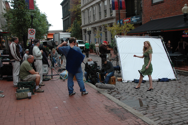 model-walking-on-cobblestone-stl-photo1